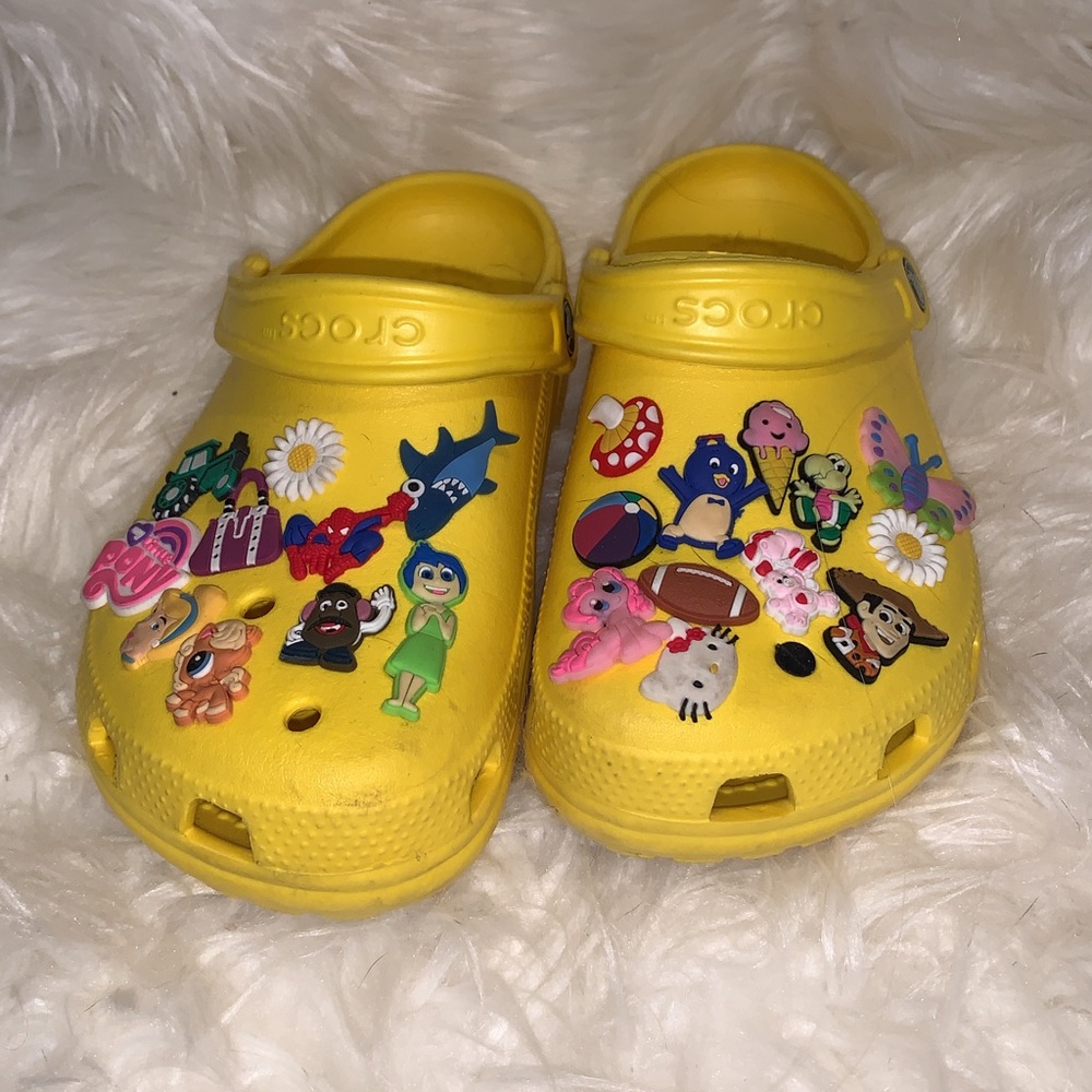 CROCS (with charms)